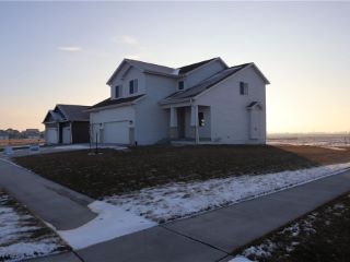 Foreclosed Home - 1212 DEER RIDGE DR NW, 50035