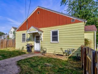 Foreclosed Home - 521 11TH ST, 50036
