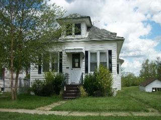 Foreclosed Home - 520 N 5TH ST, 50049