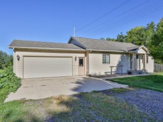 Foreclosed Home - 1217 DEWITT ST, 50075