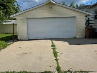 Foreclosed Home - 732 EAST ST, 50112