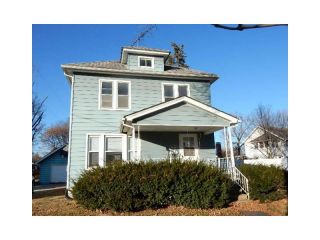 Foreclosed Home - 1216 Washington Ave, 50126
