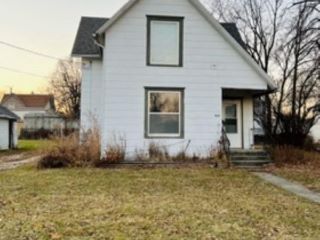 Foreclosed Home - 915 OAK ST, 50126