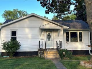 Foreclosed Home - 505 S KENT ST, 50138