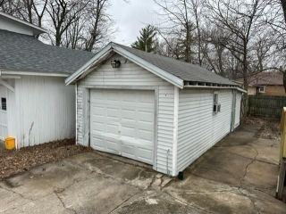 Foreclosed Home - 218 N MAPLE ST, 50140