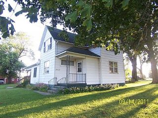 Foreclosed Home - 2902 W MAIN ST, 50158