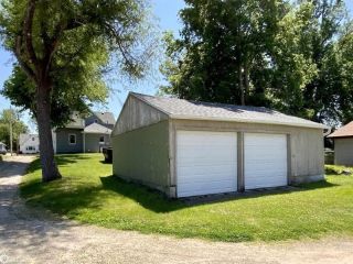 Foreclosed Home - 408 N 2ND ST, 50158