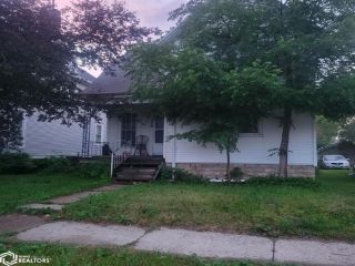 Foreclosed Home - 504 N 1ST ST, 50158