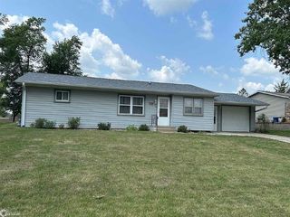 Foreclosed Home - 1405 S 5TH ST, 50158