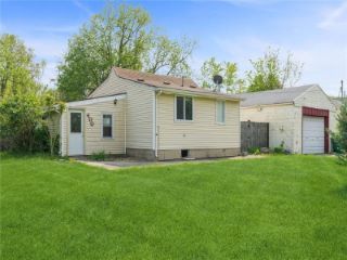Foreclosed Home - 400 2ND ST NE, 50169