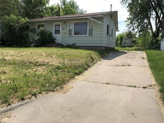 Foreclosed Home - 211 W 16TH ST N, 50208