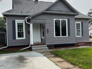 Foreclosed Home - 422 W 4TH ST S, 50208