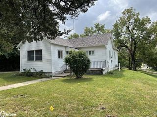 Foreclosed Home - 116 E PEARL ST, 50213