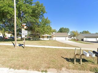 Foreclosed Home - 619 W MAIN ST, 50216