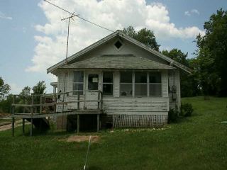 Foreclosed Home - 201 DEARDORFF AVE, 50222