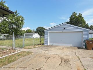Foreclosed Home - 709 ROOSEVELT ST, 50226