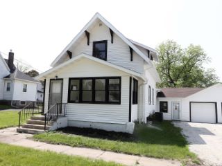 Foreclosed Home - 1112 MILTON ST, 50249