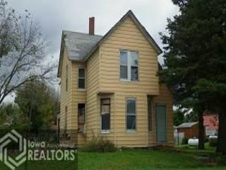 Foreclosed Home - 102 SPRUCE ST, 50271