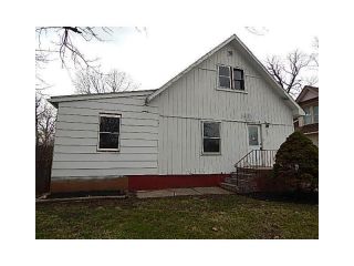 Foreclosed Home - 3842 10th St, 50313