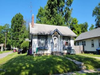 Foreclosed Home - 3400 BOWDOIN ST, 50313