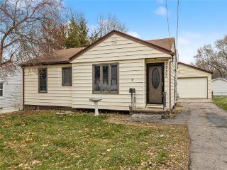 Foreclosed Home - 3837 AMHERST ST, 50313