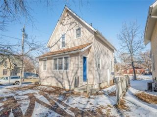 Foreclosed Home - 1828 10TH ST, 50314
