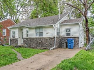 Foreclosed Home - 1417 COLLEGE AVE, 50314
