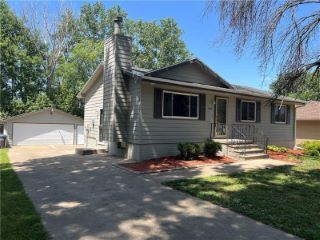 Foreclosed Home - 6018 SW 7TH ST, 50315