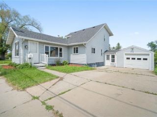 Foreclosed Home - 3007 INDIANOLA AVE, 50315