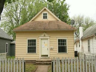 Foreclosed Home - 2615 E WALNUT ST, 50317
