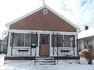 Foreclosed Home - 2731 E Walnut Street, 50317