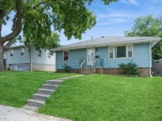 Foreclosed Home - 1607 E 23RD ST, 50317