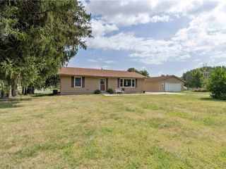 Foreclosed Home - 4365 NE 32ND CT, 50317