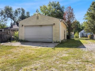 Foreclosed Home - 2630 KINSEY AVE, 50317