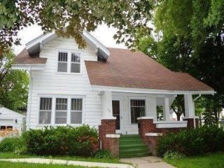 Foreclosed Home - 131 9th St Nw, 50401
