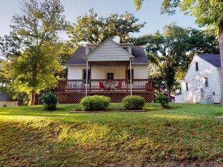 Foreclosed Home - 544 10TH ST NE, 50401