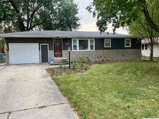 Foreclosed Home - 1039 CRESTMORE WAY, 50401