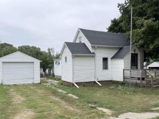 Foreclosed Home - 217 4TH ST NW, 50424