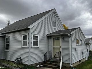 Foreclosed Home - 207 FRANKE ST, 50446