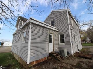 Foreclosed Home - 27 2ND ST SE, 50458