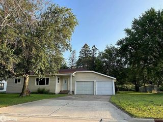 Foreclosed Home - 2707 1ST ST, 50536