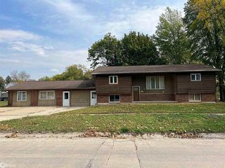 Foreclosed Home - 309 8TH ST S, 50548
