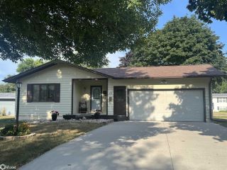 Foreclosed Home - 1103 8TH ST S, 50548