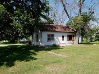 Foreclosed Home - 368 E 3RD ST, 50568