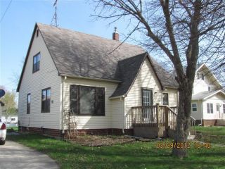 Foreclosed Home - 812 7TH ST, 50602