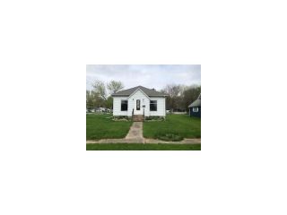 Foreclosed Home - 800 Sycamore, 50651