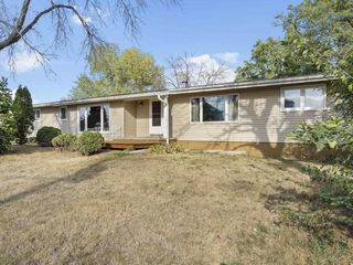 Foreclosed Home - 33956 RIDGE AVE, 50660