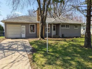 Foreclosed Home - 3913 MIDWAY DR, 50701