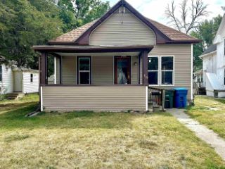 Foreclosed Home - 719 W 1ST ST, 50701