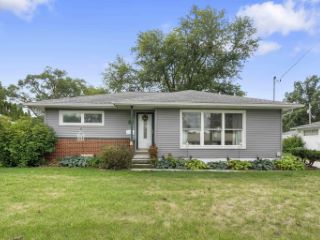 Foreclosed Home - 1710 E MITCHELL AVE, 50702